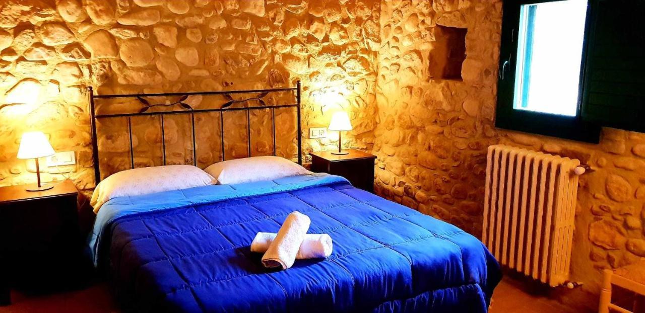 Masia Para Grupos Con Piscina Privada28 Pax Cabanelles Exterior foto