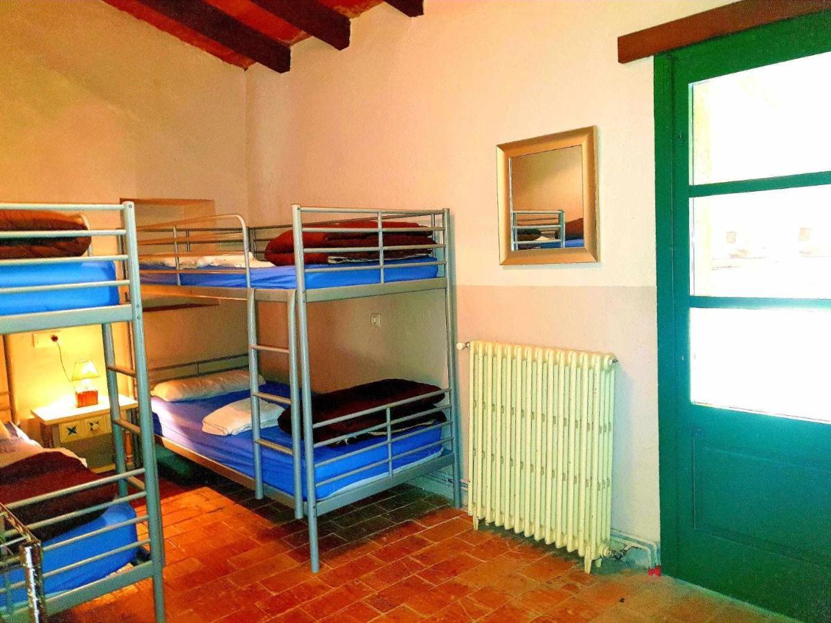 Masia Para Grupos Con Piscina Privada28 Pax Cabanelles Exterior foto