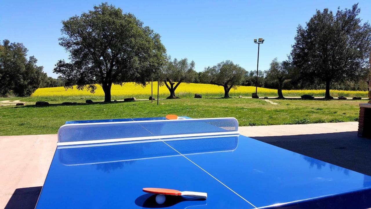Masia Para Grupos Con Piscina Privada28 Pax Cabanelles Exterior foto